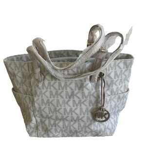 NWT MICHAEL KORS BAG JET SET SIGNATURE TOTE VANILLA IVORY HAND BAG